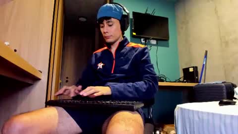 Cristian  online show from August 6, 12:12 am