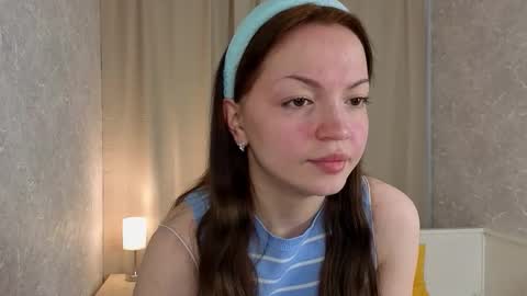 Snapshot of cristicaire chatting on February 25, 4:55 am Kate online show from February 25, 4:55 am