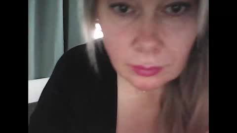 Snapshot of cristina1985 chatting on January 15, 8:41 am Cristina online show from January 15, 8:41 am