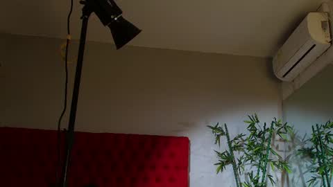 Snapshot of cristina_aznar chatting on June 21, 12:08 pm Cris online show from June 21, 12:08 pm