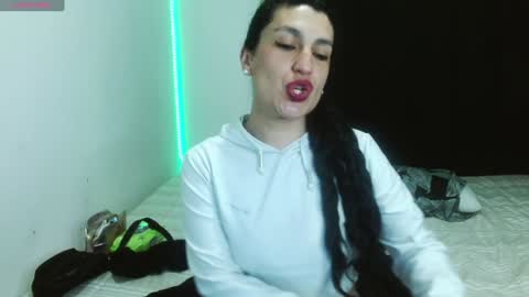 Cristina online show from January 7, 1:28 am
