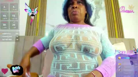 Snapshot of cristinsexy_ chatting on January 15, 10:42 am Cristina online show from January 15, 10:42 am