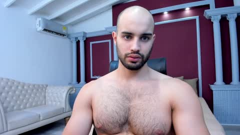 Cristobal Alzate online show from January 6, 4:02 pm