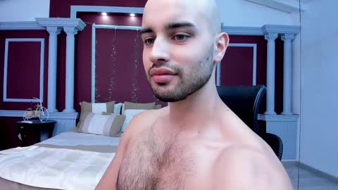 Cristobal Alzate online show from January 18, 2:02 pm