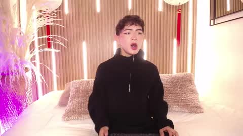 Cristopher  online show from March 27, 6:29 pm