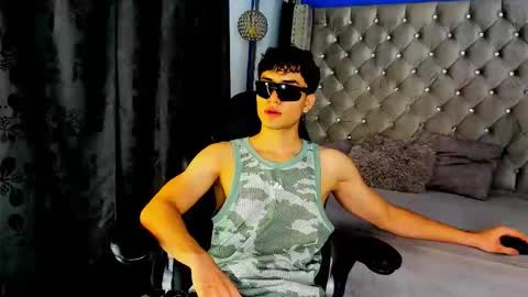 Snapshot of crix2123 chatting on January 14, 3:12 am CHRISTIAN online show from January 14, 3:12 am