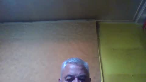 crmperez online show from December 6, 11:47 pm