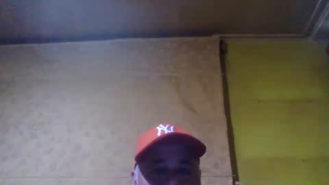 crmperez online show from December 16, 12:59 am