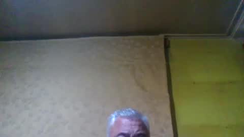 crmperez online show from December 19, 1:28 am