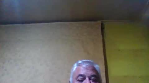 crmperez online show from January 19, 4:01 am