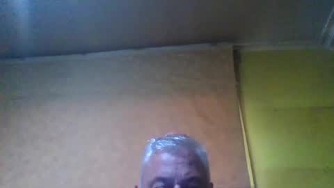 crmperez online show from February 7, 11:24 pm