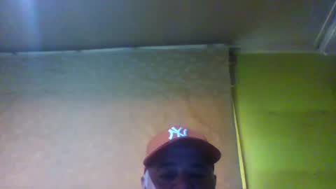 crmperez online show from February 16, 10:21 pm