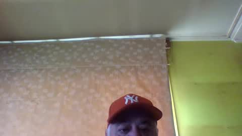 crmperez online show from March 8, 7:09 pm