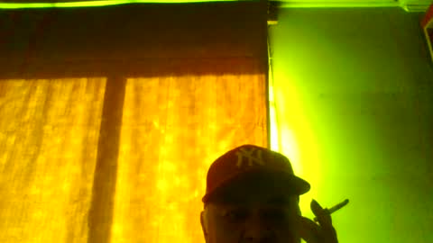 crmperez online show from June 30, 6:53 pm