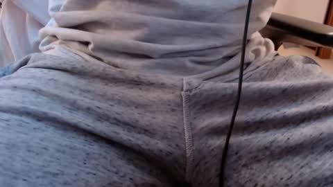 Snapshot of crocken_bisc chatting on October 4, 4:38 pm crocken_bisc online show from October 4, 4:38 pm