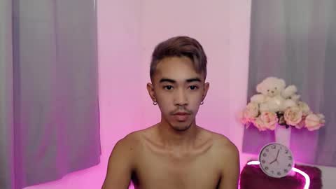 crocodale online show from October 19, 4:35 am