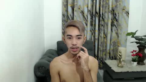 crocodale online show from October 20, 1:33 pm