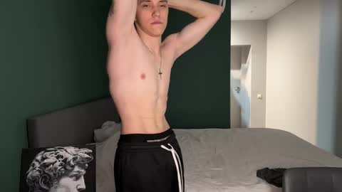 cronck52 online show from November 19, 7:25 pm