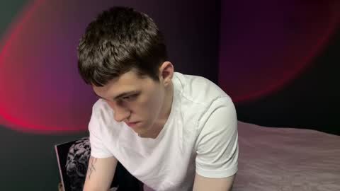 cronck52 online show from April 2, 12:25 pm