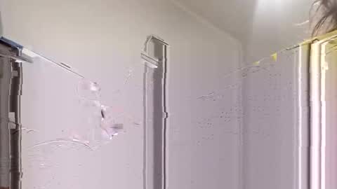 Snapshot of crowenick49 chatting on November 23, 1:33 pm crowenick49 online show from November 23, 1:33 pm