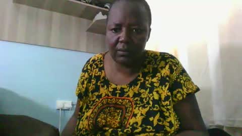 Snapshot of crunchy_g24 chatting on November 12, 8:48 am crunchy_g24 online show from November 12, 8:48 am