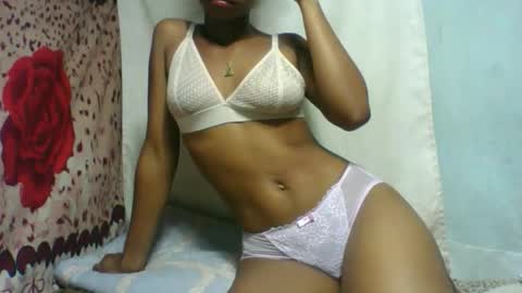 Snapshot of crush069 chatting on October 16, 2:51 pm crush069 online show from October 16, 2:51 pm