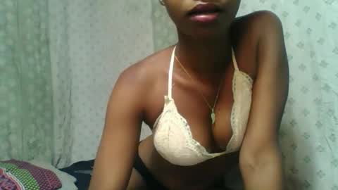 crush069 online show from December 19, 11:39 am