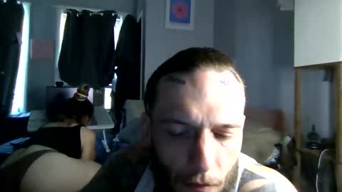 Snapshot of cruz815 chatting on May 4, 11:23 pm cruz815 online show from May 4, 11:23 pm