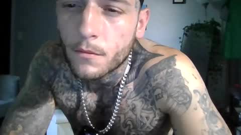 Snapshot of cruz815 chatting on July 1, 7:24 pm cruz815 online show from July 1, 7:24 pm