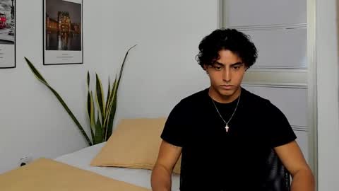 Snapshot of cruz_fernandez chatting on November 11, 9:37 pm cruz_fernandez online show from November 11, 9:37 pm