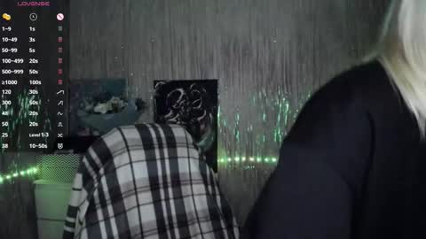 Snapshot of cryptobjgirlv2 chatting on October 24, 6:04 pm Lilith online show from October 24, 6:04 pm