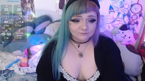 Snapshot of crystal_galaxy chatting on December 4, 10:57 am   online show from December 4, 10:57 am