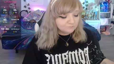   online show from November 3, 7:53 am