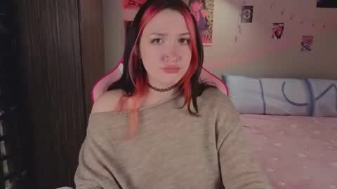 Snapshot of crystalblaze_ chatting on November 17, 8:36 pm Grace online show from November 17, 8:36 pm