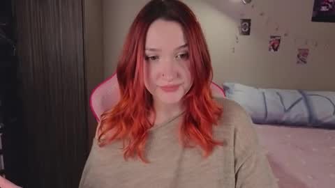 Snapshot of crystalblaze_ chatting on December 3, 9:35 pm Grace online show from December 3, 9:35 pm