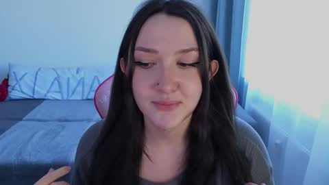 Snapshot of crystalblaze_ chatting on February 7, 11:47 am Grace online show from February 7, 11:47 am