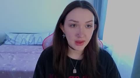 Snapshot of crystalblaze_ chatting on March 6, 12:01 pm Grace online show from March 6, 12:01 pm