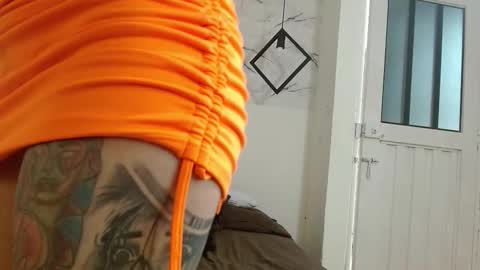 crystalblazee online show from November 20, 5:23 pm