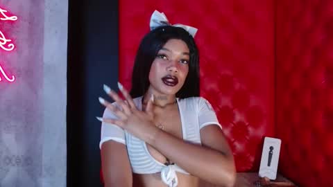 Crystal online show from November 3, 7:59 pm