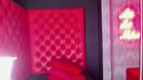 Crystal online show from November 13, 8:02 am