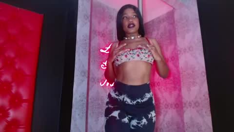 Snapshot of crystalbrooke3x chatting on February 2, 8:29 pm Crystal online show from February 2, 8:29 pm