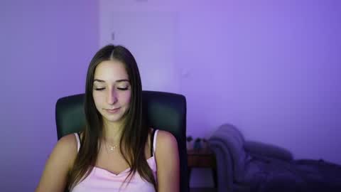 Crystalbrunette18 online show from July 4, 1:06 pm