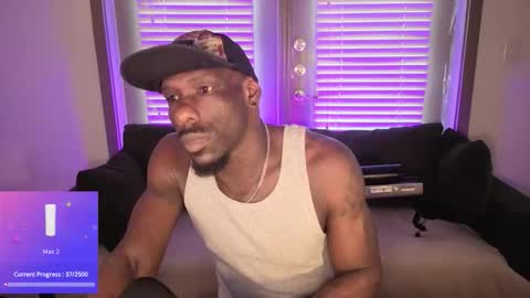 Snapshot of crystalclearstud chatting on February 14, 4:48 pm crystalclearstud online show from February 14, 4:48 pm