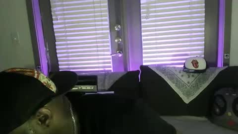 Snapshot of crystalclearstud chatting on March 27, 12:05 pm crystalclearstud online show from March 27, 12:05 pm