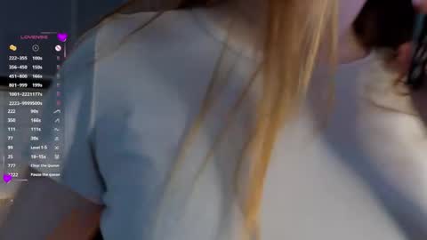 Snapshot of crystaldiva01 chatting on June 5, 12:22 pm Diva online show from June 5, 12:22 pm