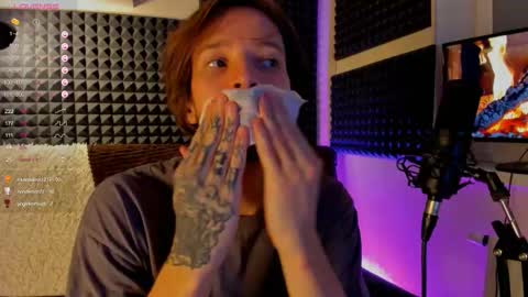 Crys online show from December 7, 12:30 am