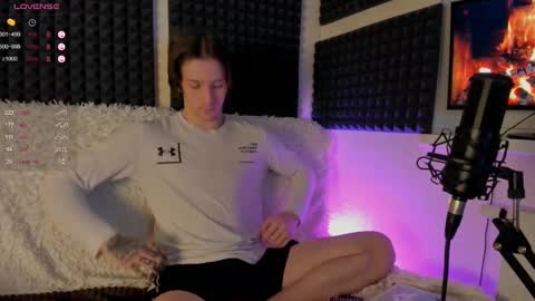 Crys online show from December 8, 8:58 pm