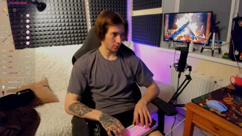 Crys online show from December 13, 8:15 pm