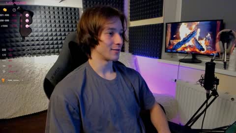 Crys online show from December 18, 7:52 pm