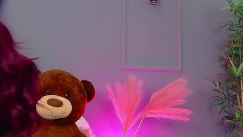 crystallred online show from April 16, 5:08 am